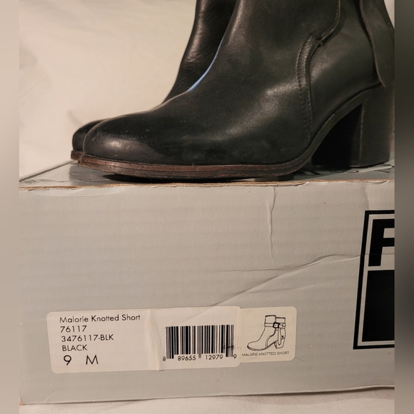 Frye Malorie Knotted Short. Color: Black. Size: 9 - Picture 10 of 10